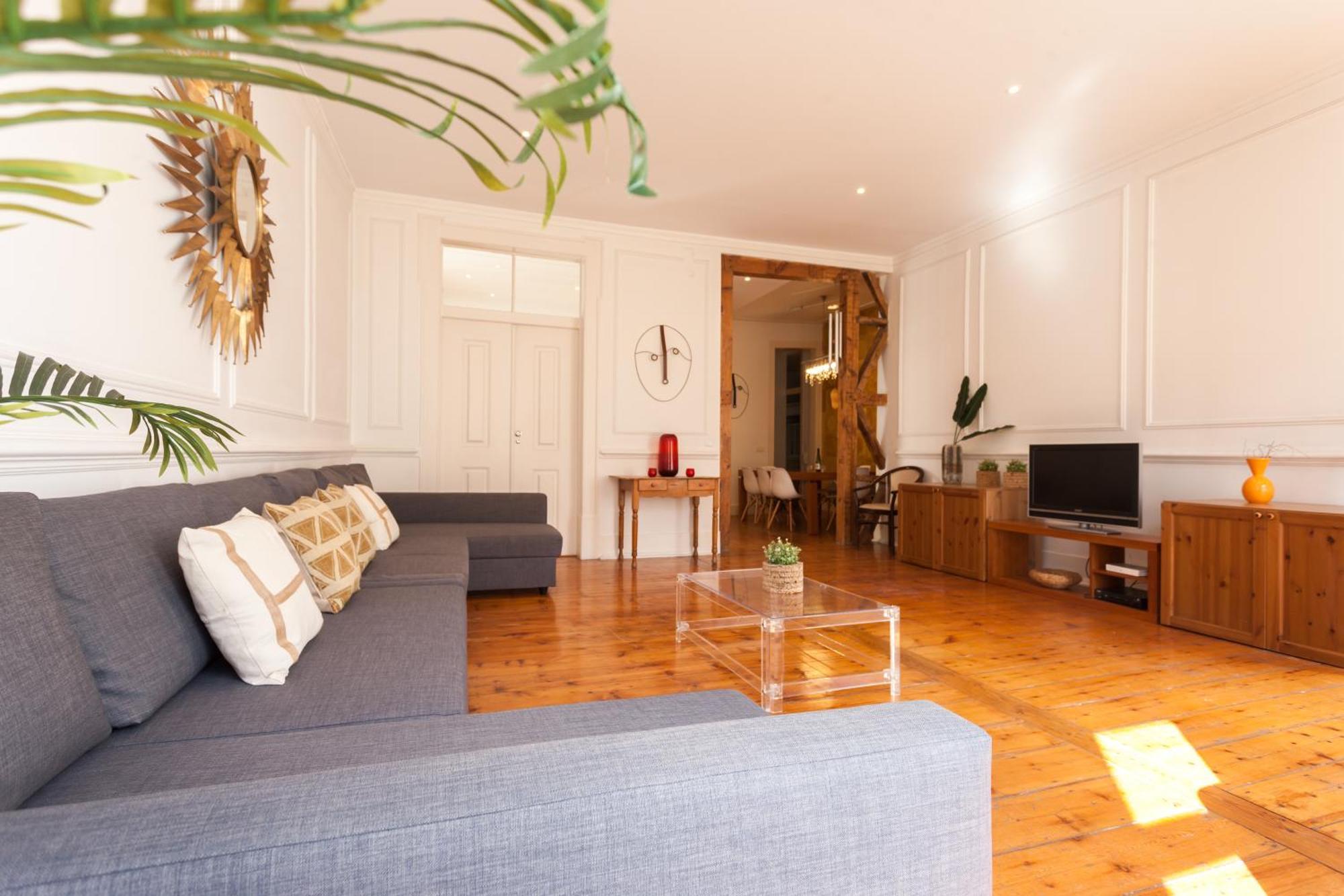 Tejo Vintage Three-Bedroom Apartment - By Lu Holidays Lisboa Exteriör bild